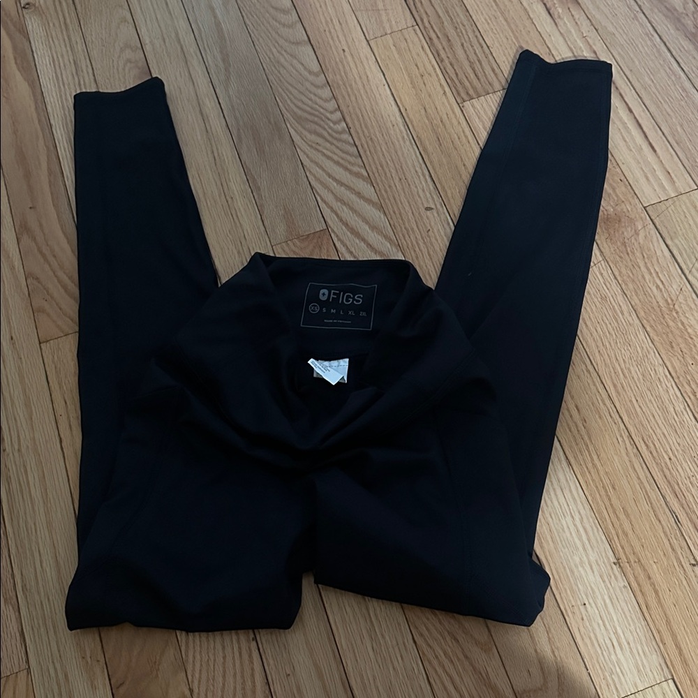 FIGS XS LEGGINGS